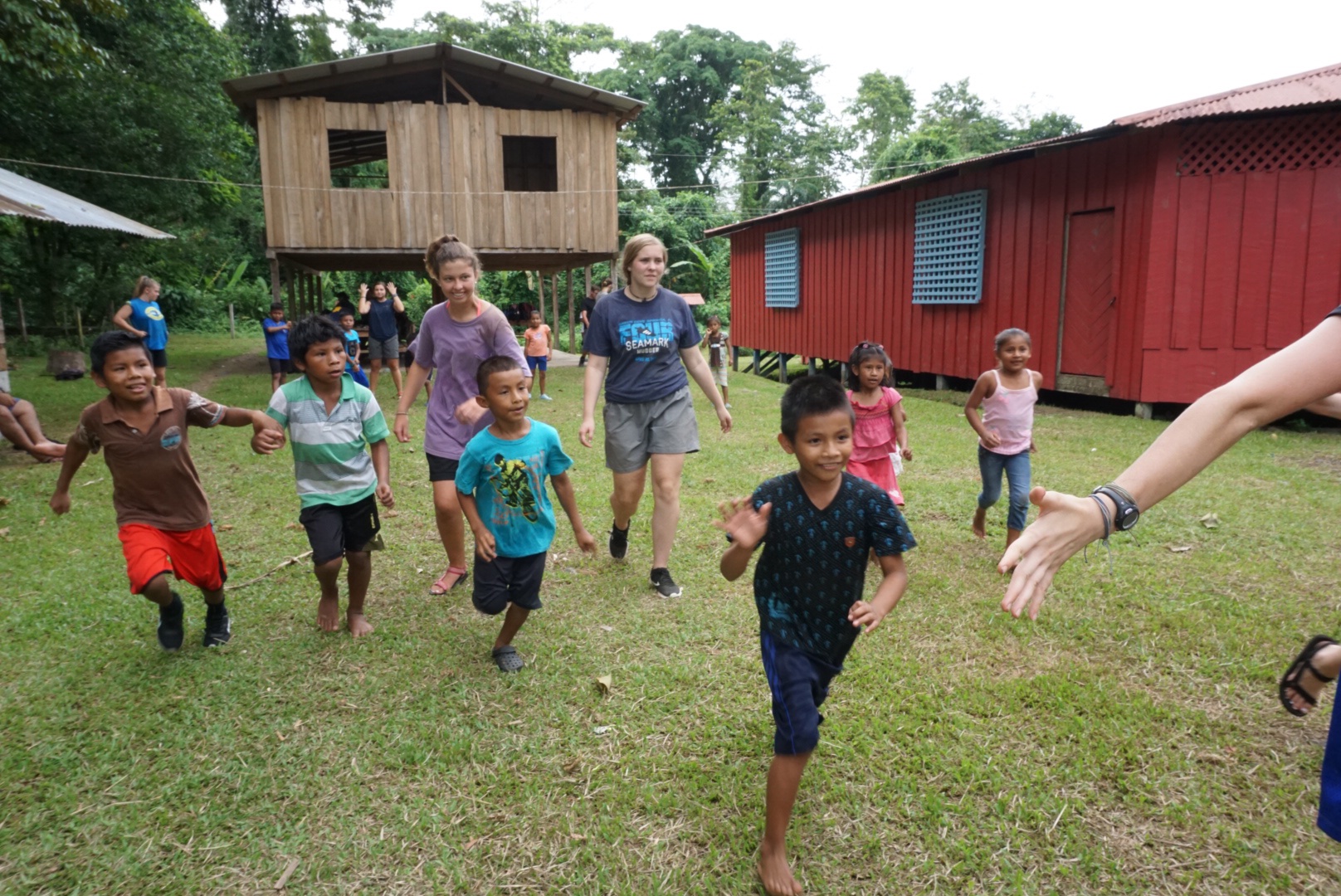 kids playing in Costa Rica with missions team in 2019.
